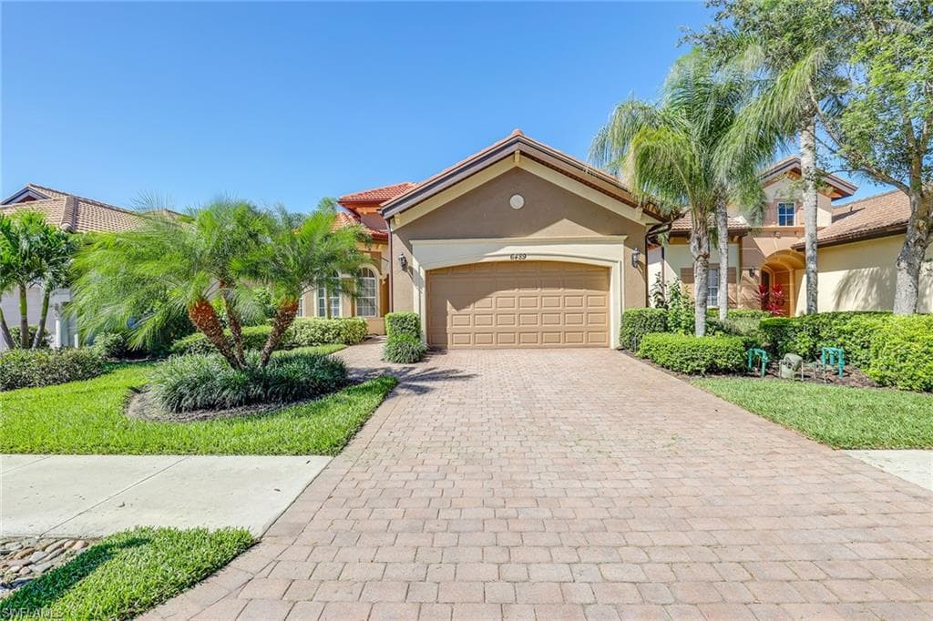 6489 Caldecott DR NAPLES, FL 34113