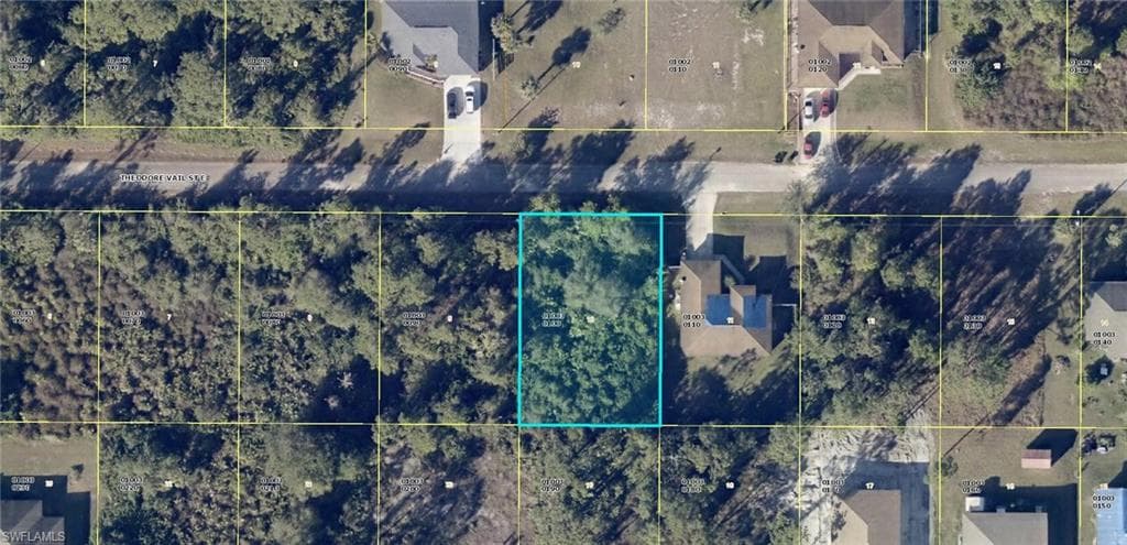720 Theodore Vail ST E LEHIGH ACRES, FL 33974