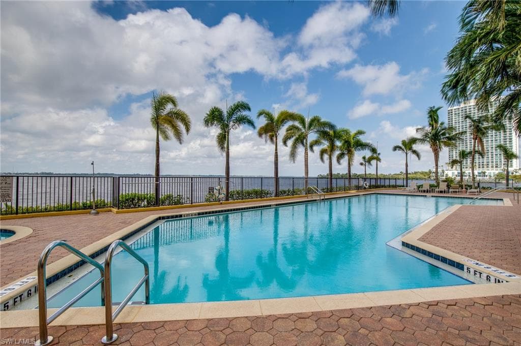2797 1st ST 1005 FORT MYERS, FL 33916