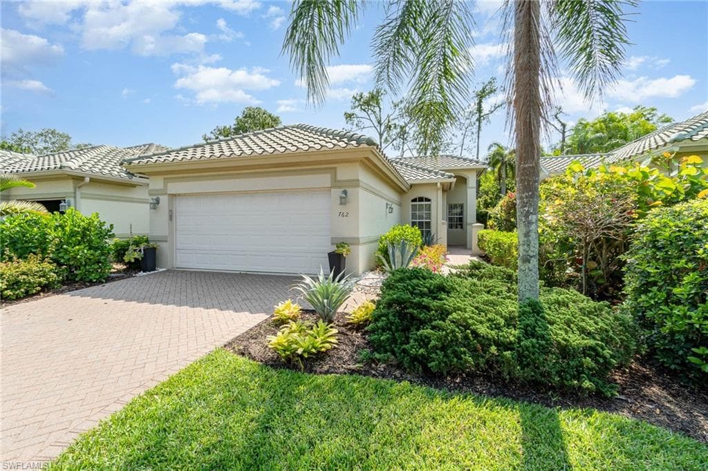 762 Vistana CIR 56 NAPLES, FL 34119