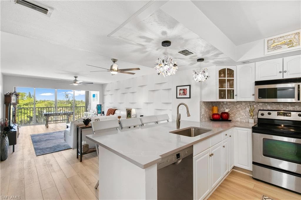 100 Stevens Landing DR 201 MARCO ISLAND, FL 34145