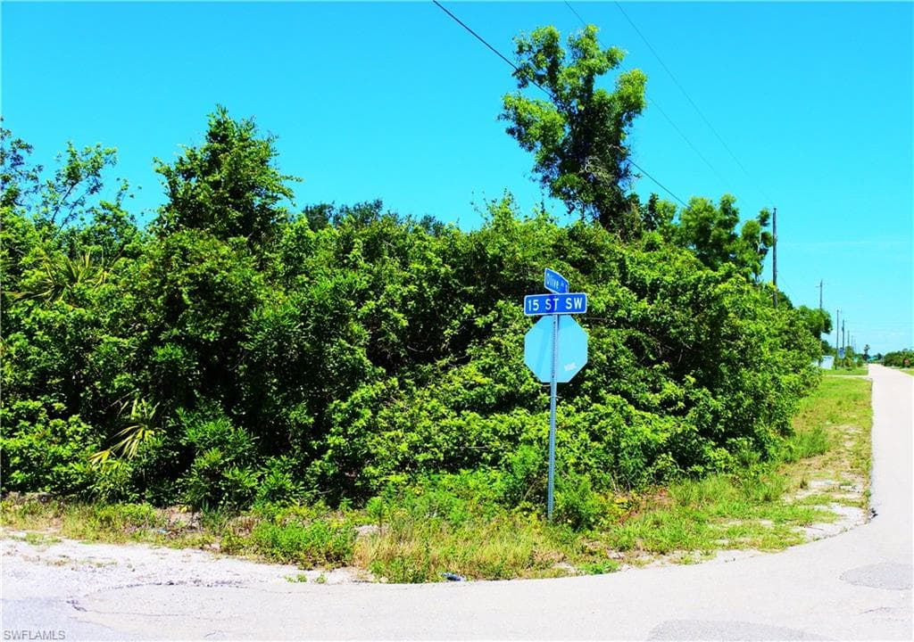 3118 15th ST SW LEHIGH ACRES, FL 33976