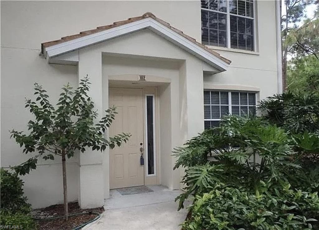 1093 Egrets Walk CIR 102 NAPLES, FL 34108
