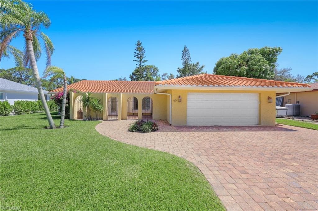 60 9th ST BONITA SPRINGS, FL 34134