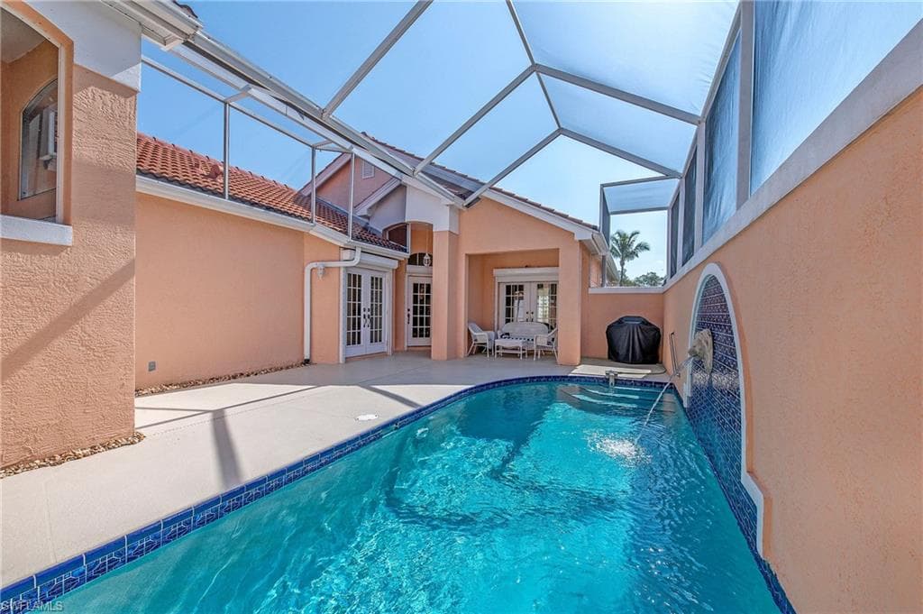 368 Pindo Palm DR NAPLES, FL 34104