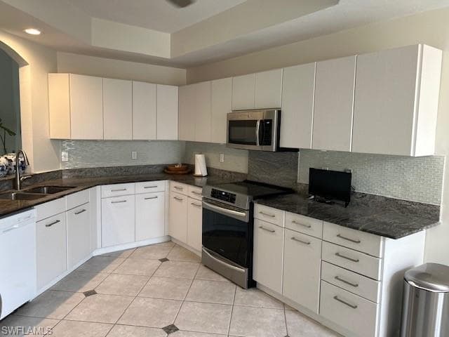 7000 Pelican Bay BLVD A-204 NAPLES, FL 34108