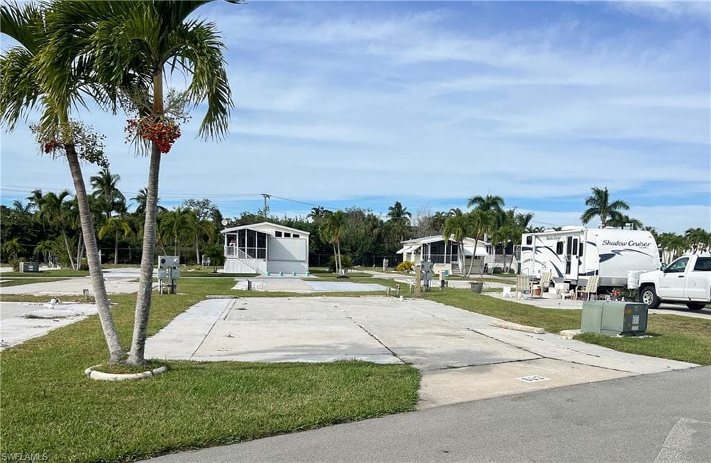 19681 Summerlin RD 663 V FORT MYERS, FL 33908