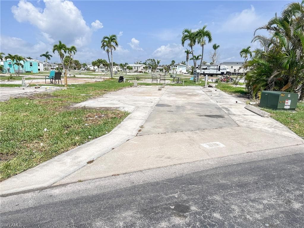19681 #139 Summerlin RD FORT MYERS, FL 33908