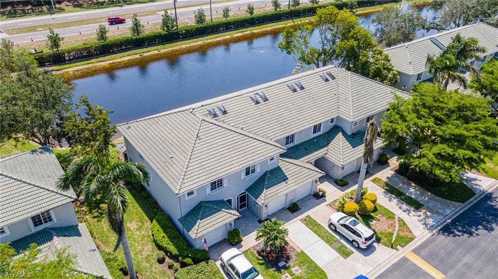 10070 Pacific Pines AVE FORT MYERS, FL 33966