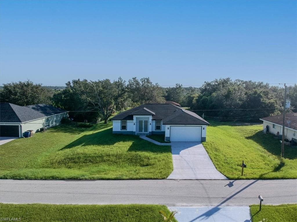 2010 Wanda AVE N LEHIGH ACRES, FL 33971