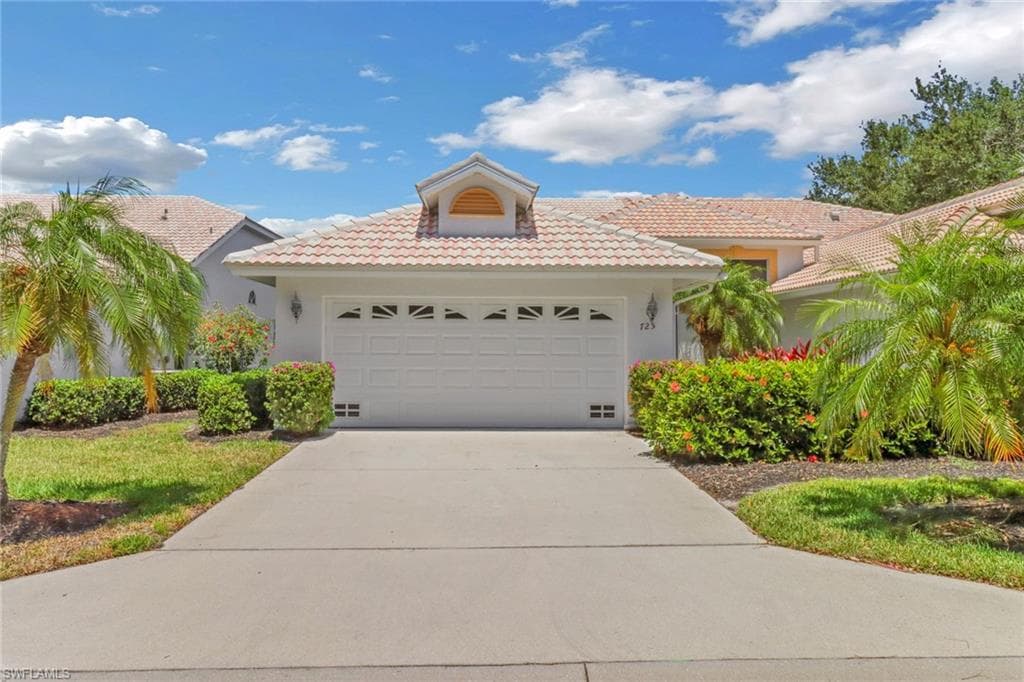 725 Captn Kate CT 34 NAPLES, FL 34110