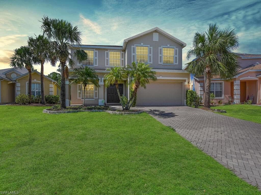 8042 Silver Birch WAY LEHIGH ACRES, FL 33971