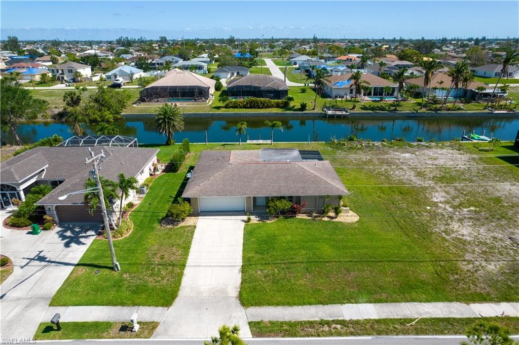 243 Gleason PKWY CAPE CORAL, FL 33914