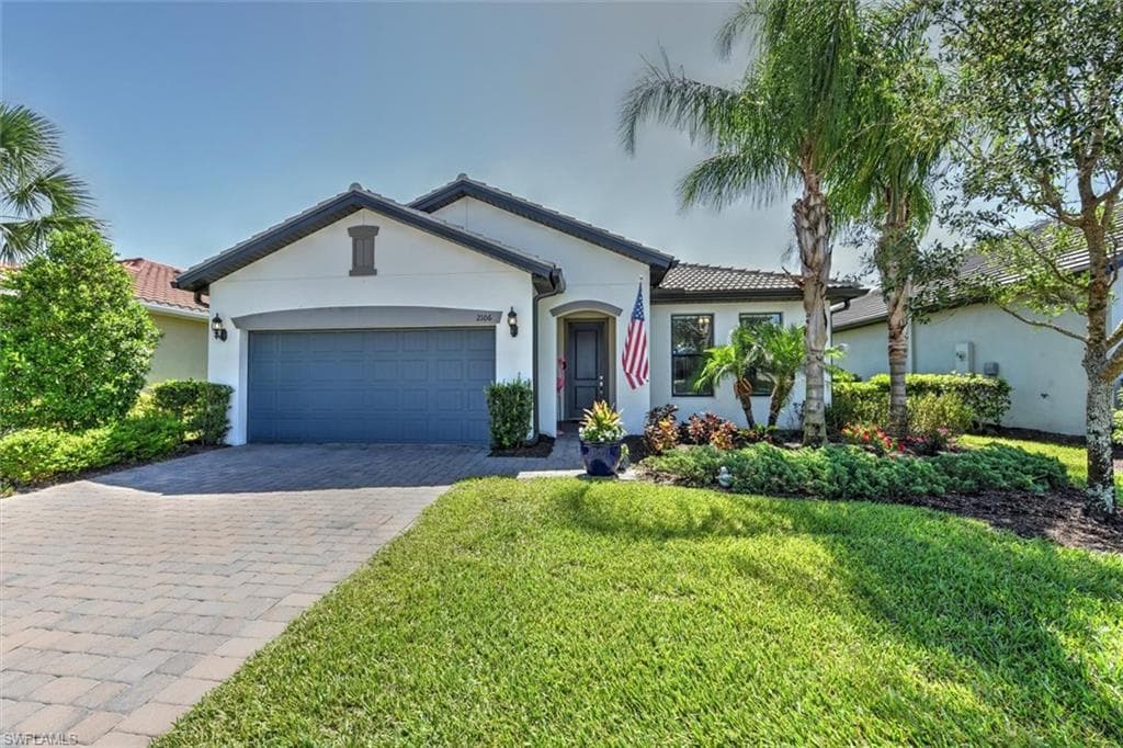 2106 Clementine ST NAPLES, FL 34120