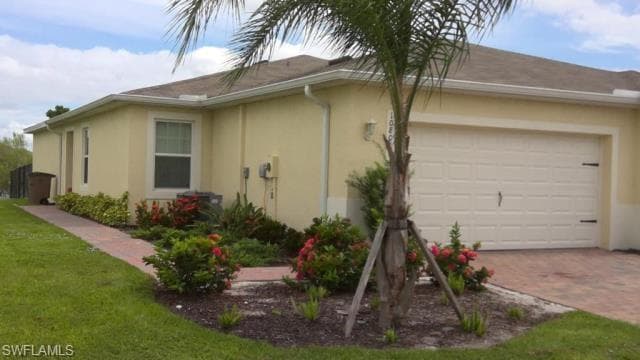 10801 Crossback LN LEHIGH ACRES, FL 33936