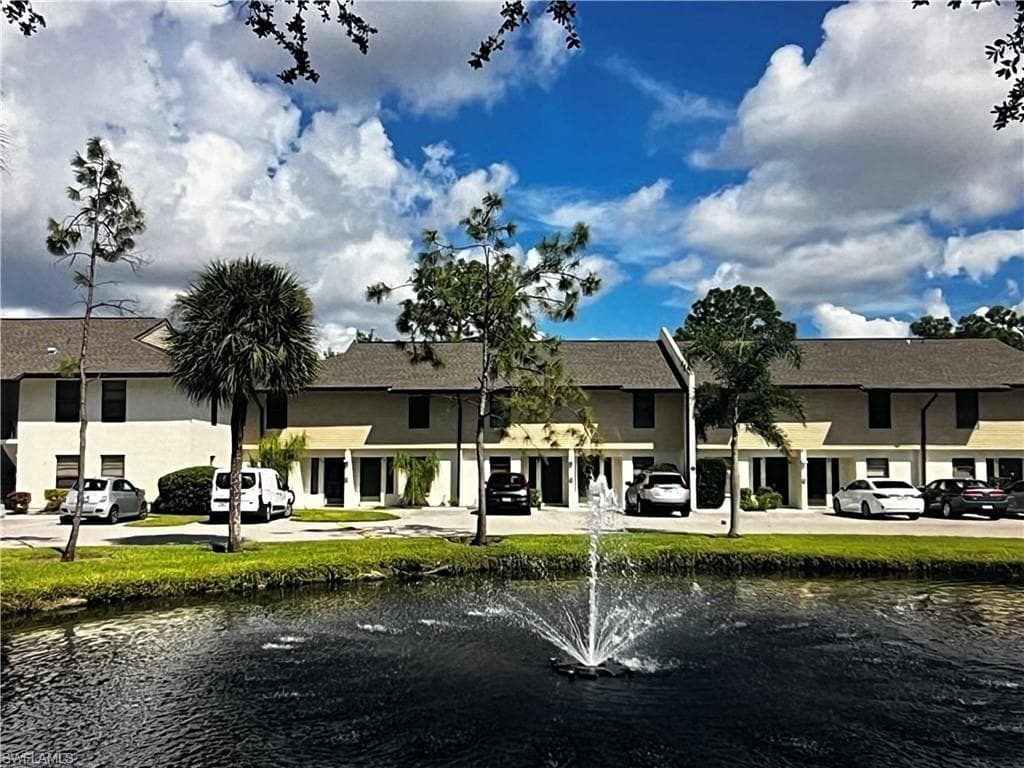 2135 Crystal DR 29 FORT MYERS, FL 33907