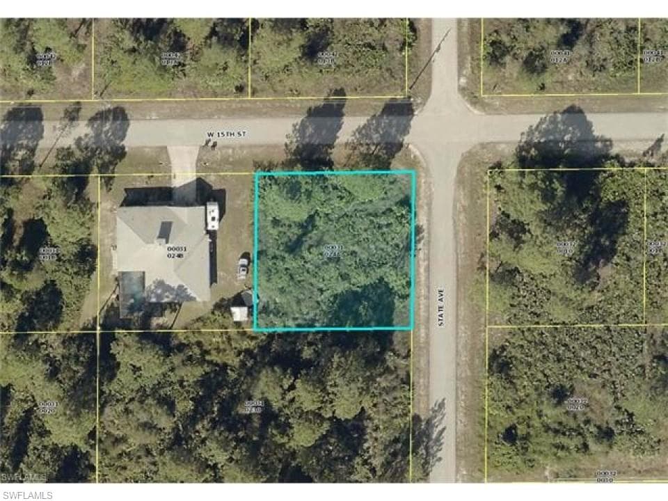 1599 15th ST LEHIGH ACRES, FL 33972