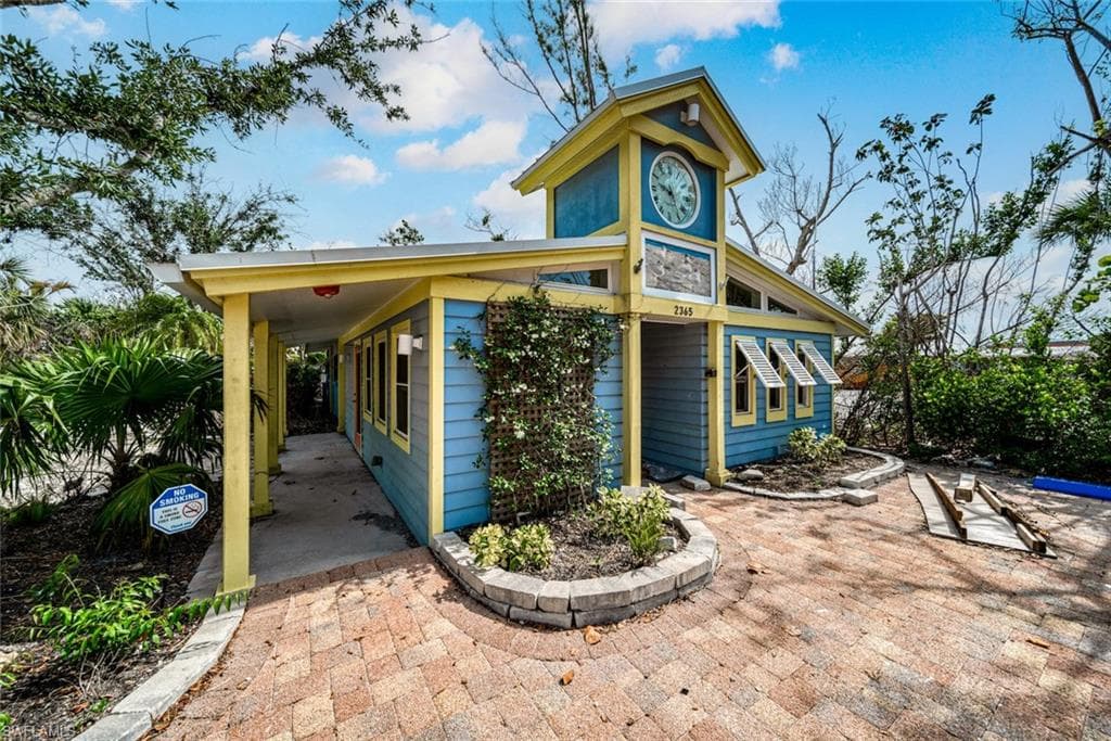 2365 Periwinkle WAY SANIBEL, FL 33957