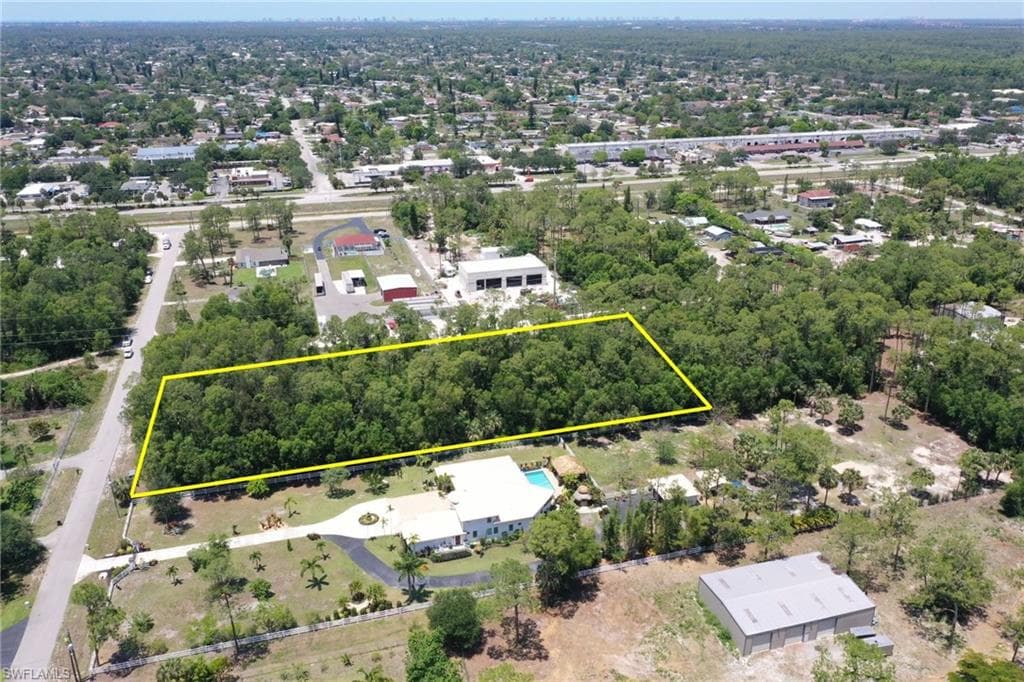21st AVE SW NAPLES, FL 34117