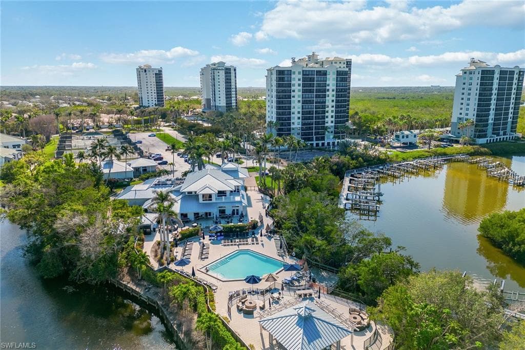 430 Cove Tower DR 201 NAPLES, FL 34110
