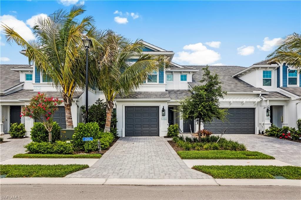 2573 Seychelles DR 103 NAPLES, FL 34112
