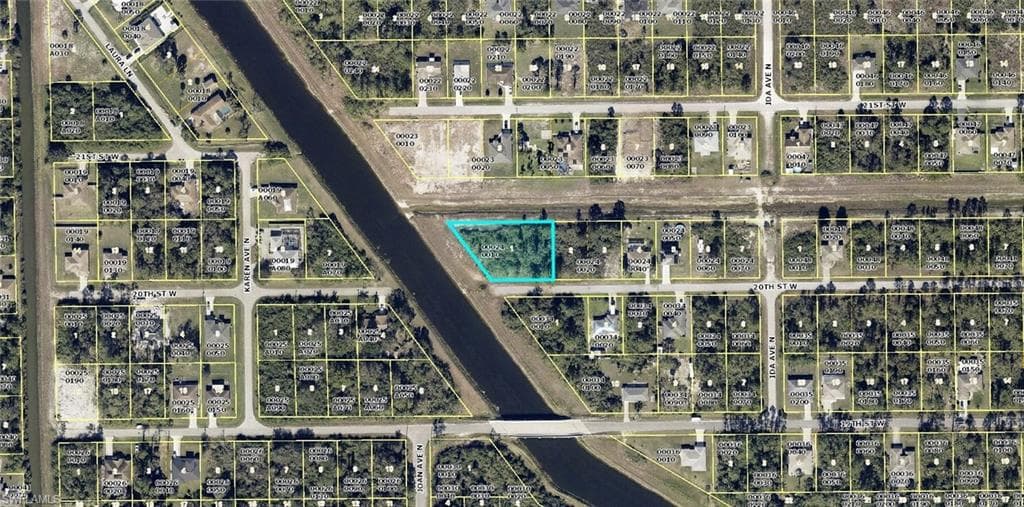 2912 20th ST W LEHIGH ACRES, FL 33971