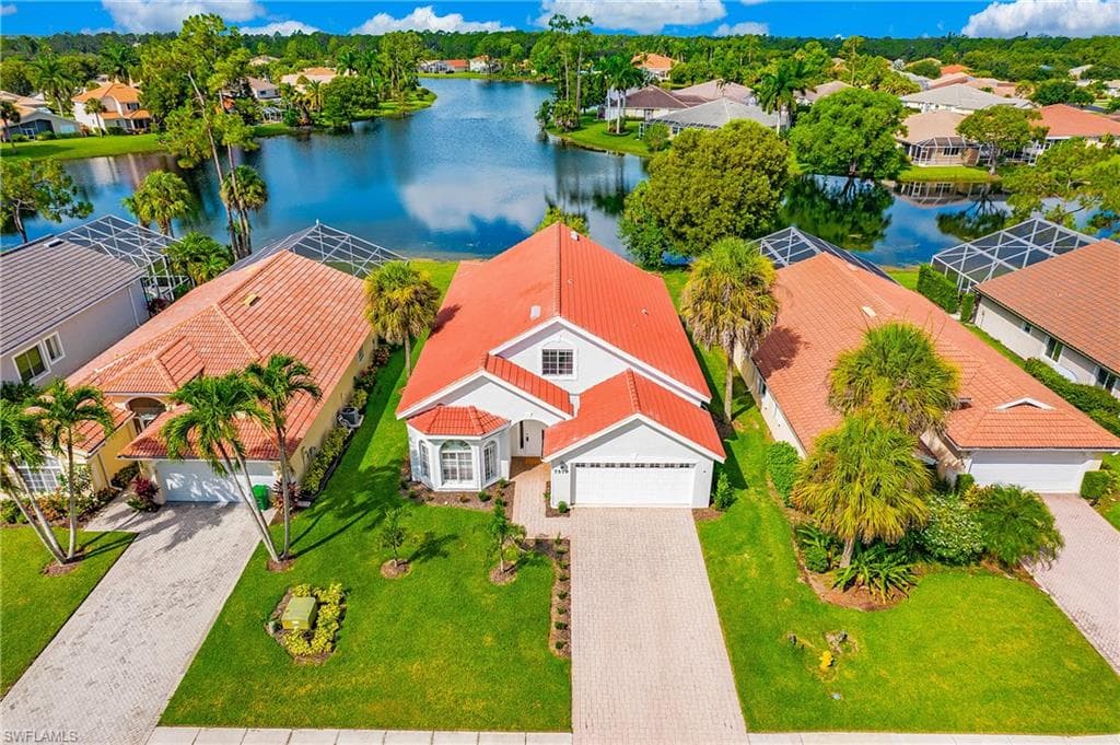 7579 Berkshire Pines DR NAPLES, FL 34104