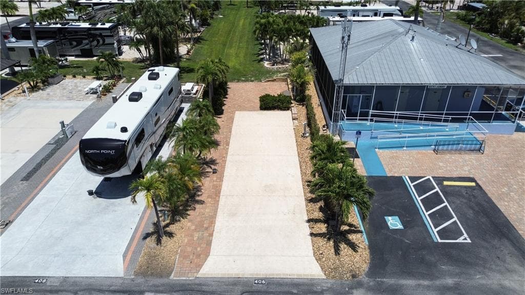 406 Clamshell LN FORT MYERS BEACH, FL 33931