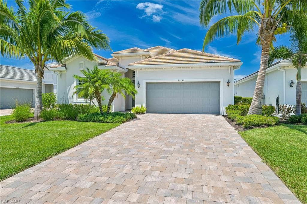 15242 Blue Bay CIR FORT MYERS, FL 33913