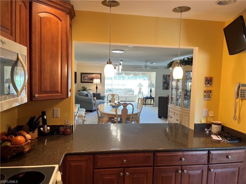 7058 E Brandywine CIR FORT MYERS, FL 33919