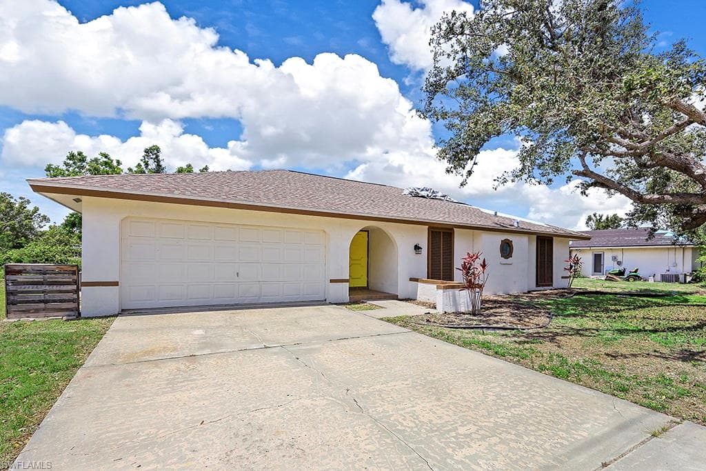 4281 Orange Grove BLVD NORTH FORT MYERS, FL 33903