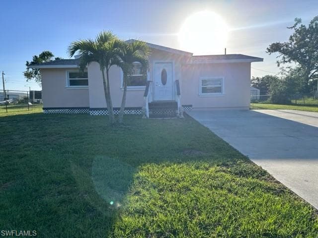 2935 Winona DR NORTH FORT MYERS, FL 33917