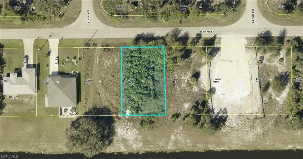 1126 Bermar ST FORT MYERS, FL 33913