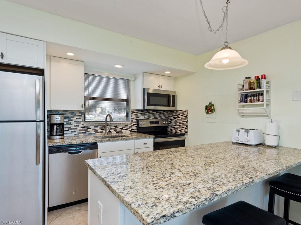 1031 Anglers CV A-403 MARCO ISLAND, FL 34145
