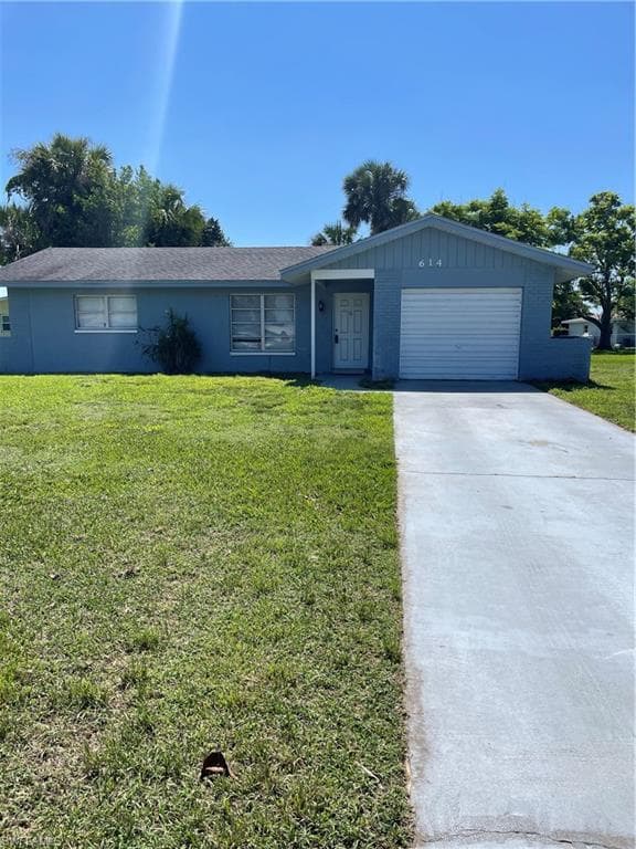 614 Grandview CT LEHIGH ACRES, FL 33936