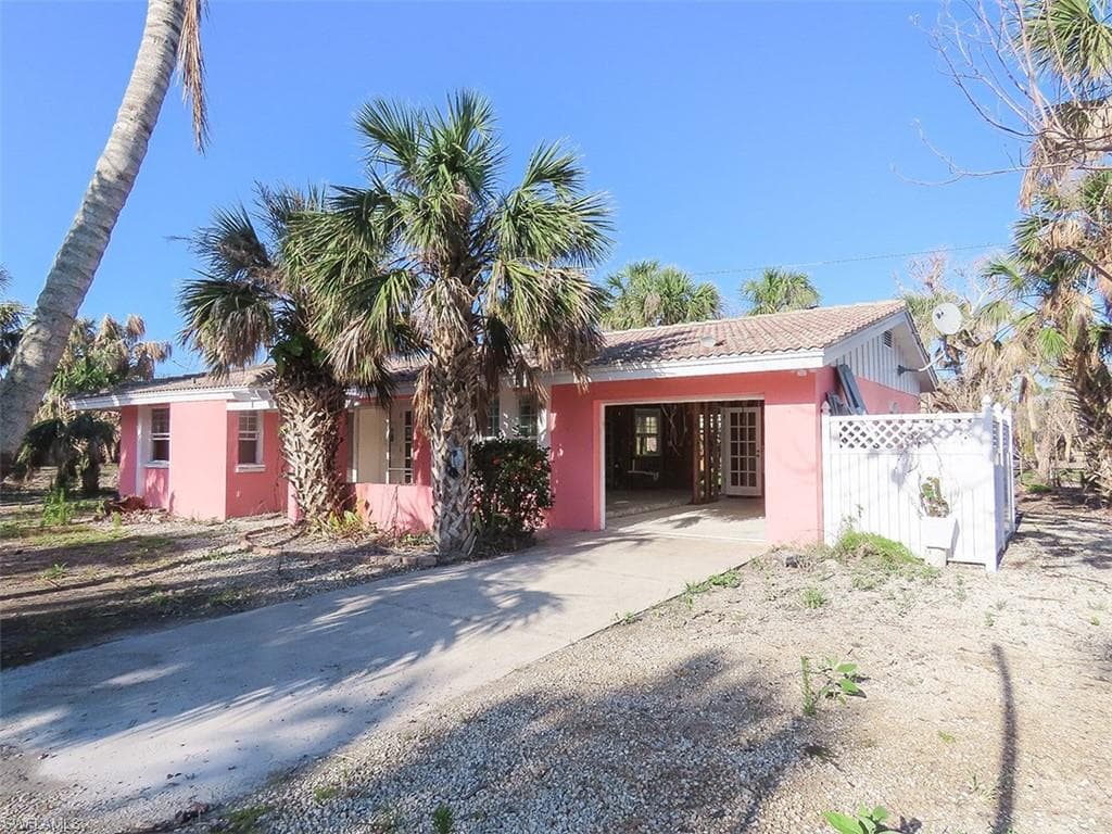 9231 Belding DR SANIBEL, FL 33957