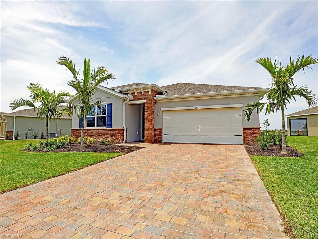 269 Spring Hill Lake LOOP CAPE CORAL, FL 33993