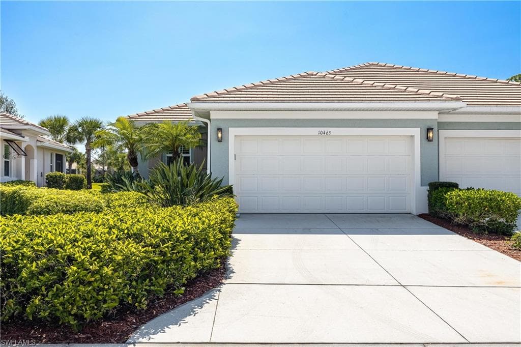 10463 Materita DR FORT MYERS, FL 33913