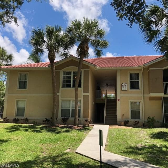8215 IBIS CLUB DR 114 NAPLES, FL 34104
