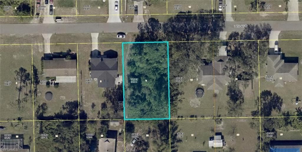 4913 7th ST W LEHIGH ACRES, FL 33971