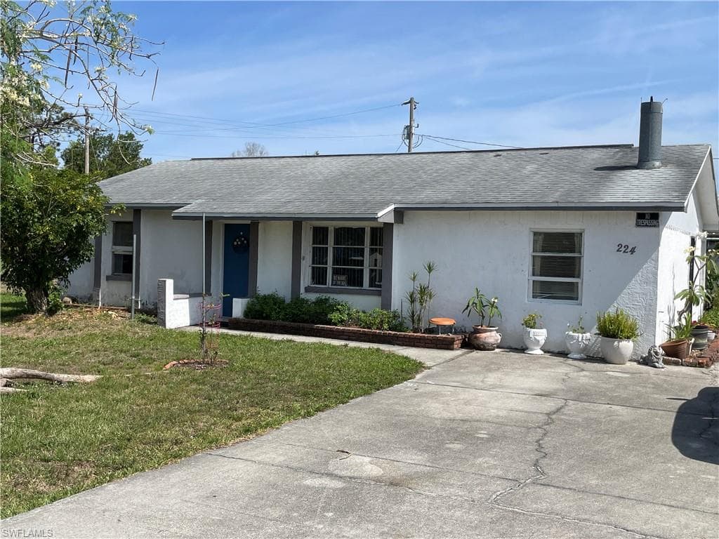 224 Park Lane DR NORTH FORT MYERS, FL 33917