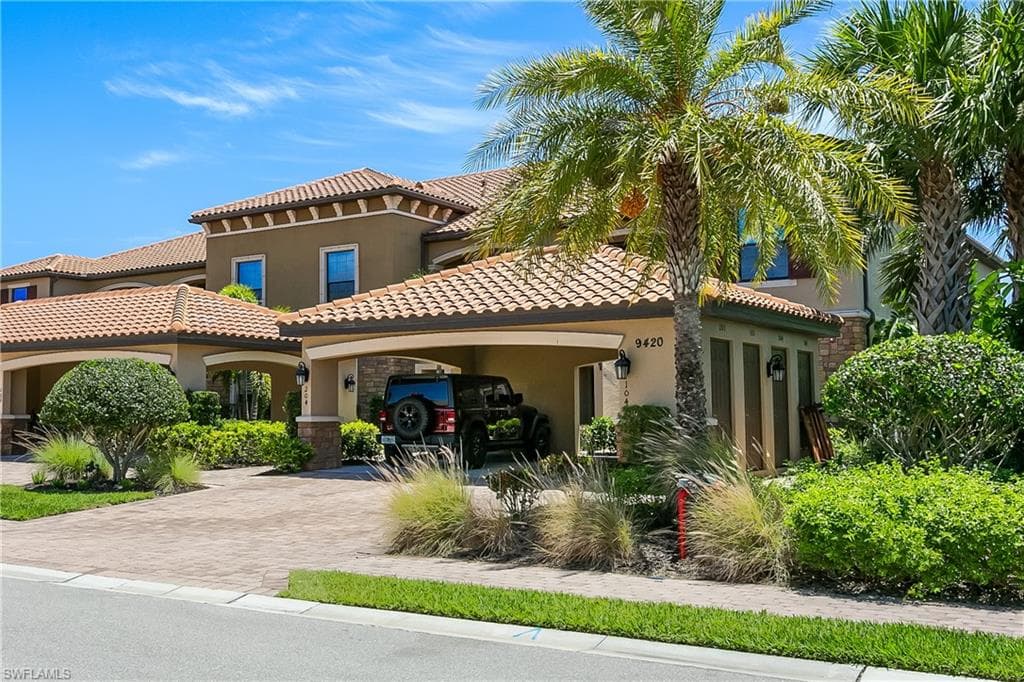 9420 Benvenuto CT 1-104 NAPLES, FL 34119
