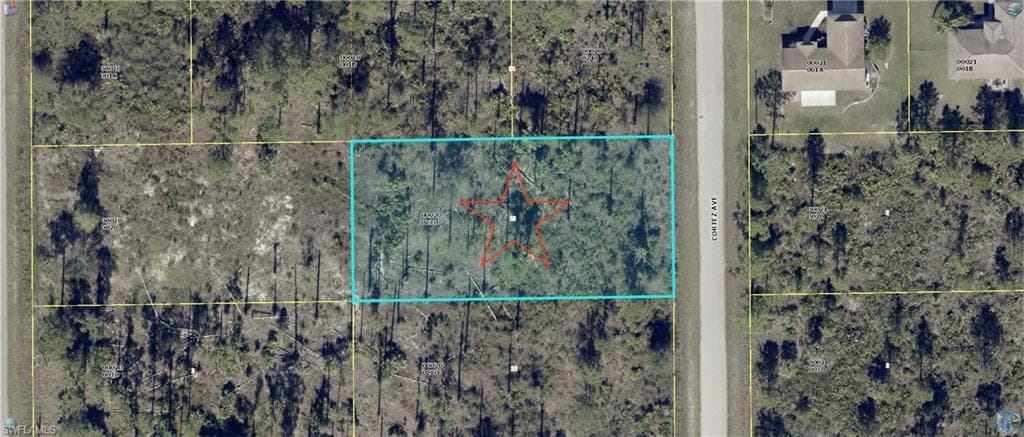 921 Cortez AVE LEHIGH ACRES, FL 33972