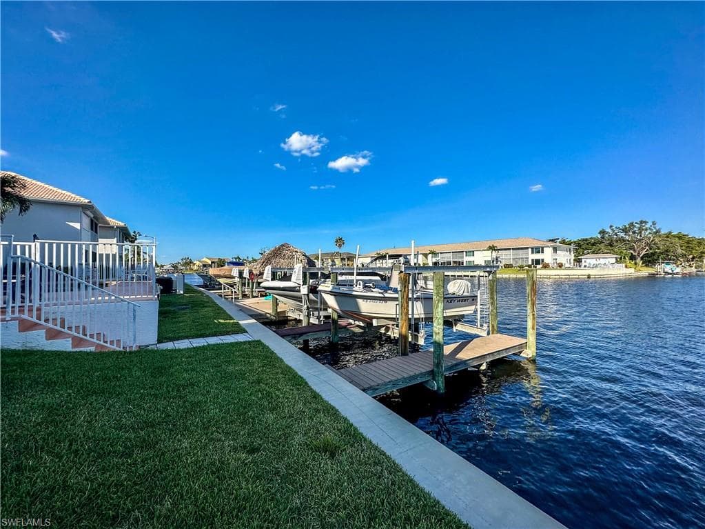 4041 SE 11th PL 204 CAPE CORAL, FL 33904