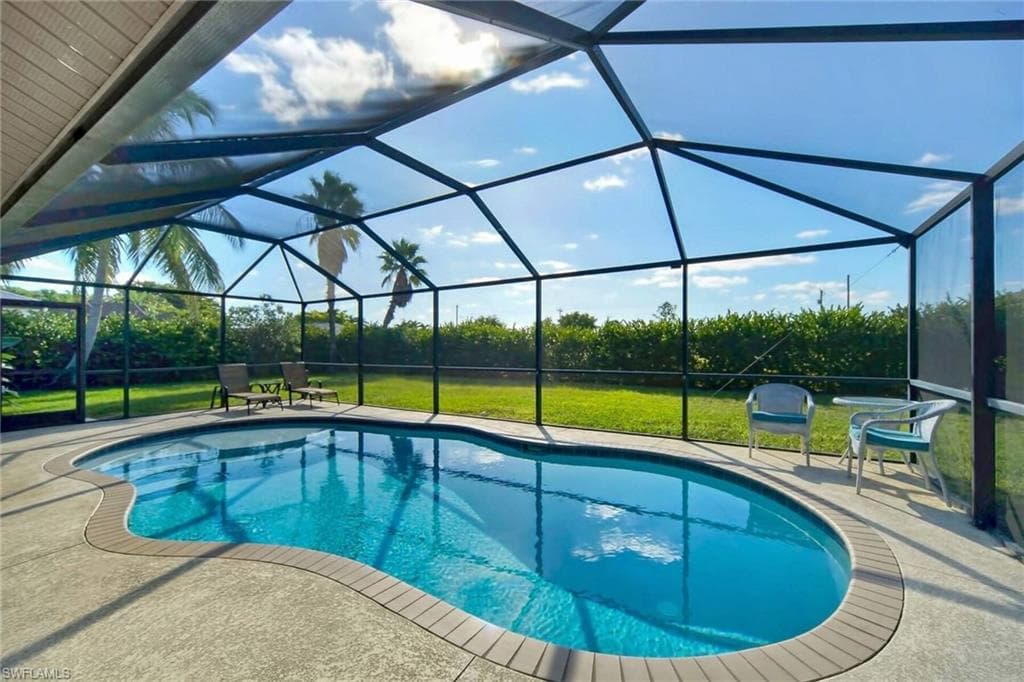 1152 SW 39th TER CAPE CORAL, FL 33914