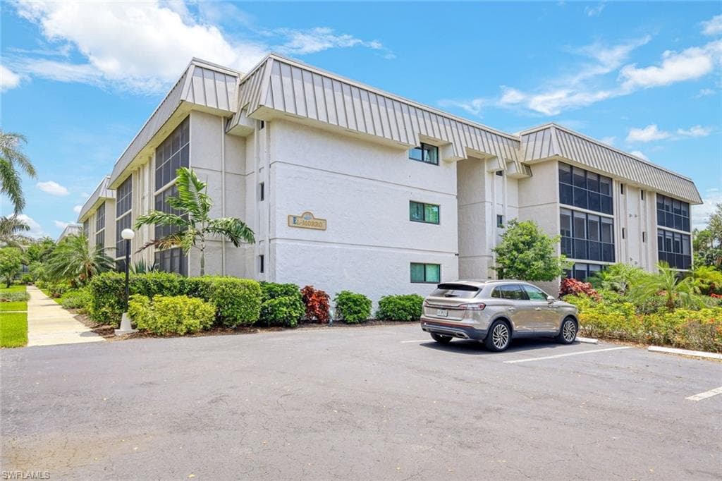 788 Park Shore DR E31 NAPLES, FL 34103