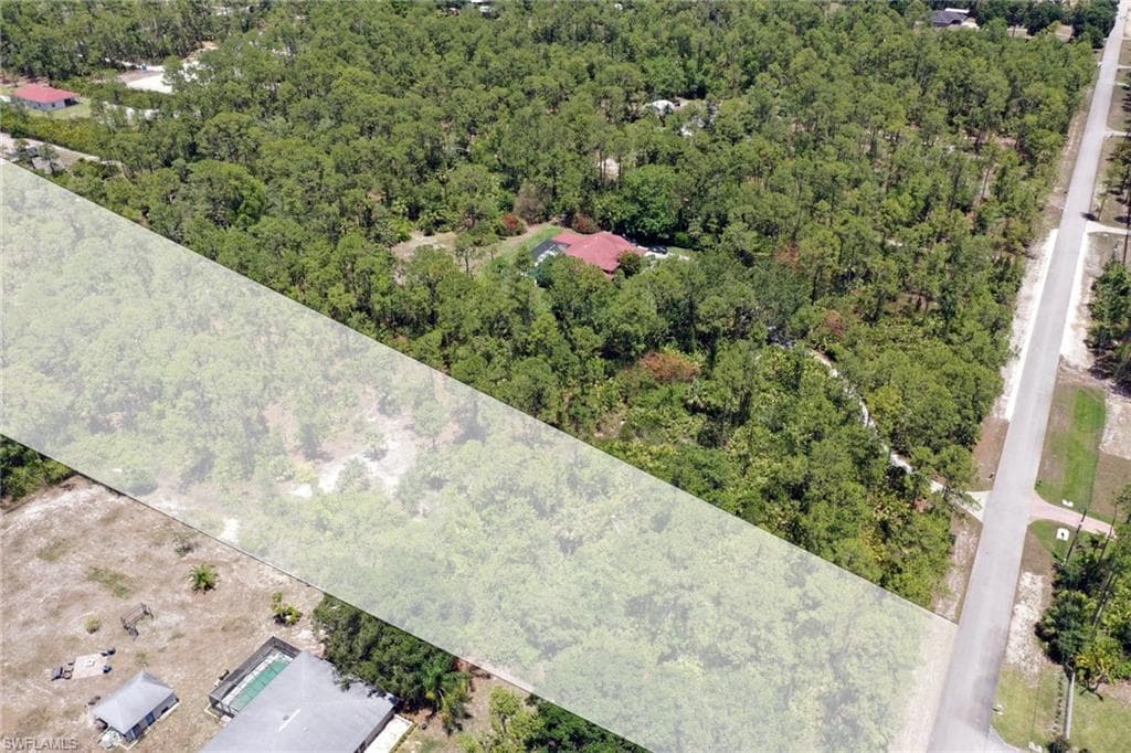 541 29th ST NW NAPLES, FL 34120