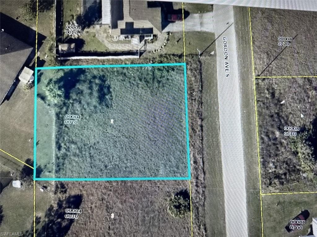 1516-1518 Gordon AVE S LEHIGH ACRES, FL 33973