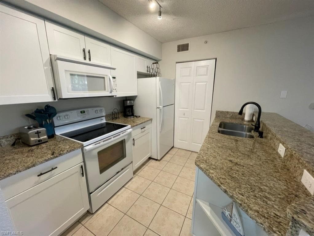 8870 Colonnades CT W 312 BONITA SPRINGS, FL 34135