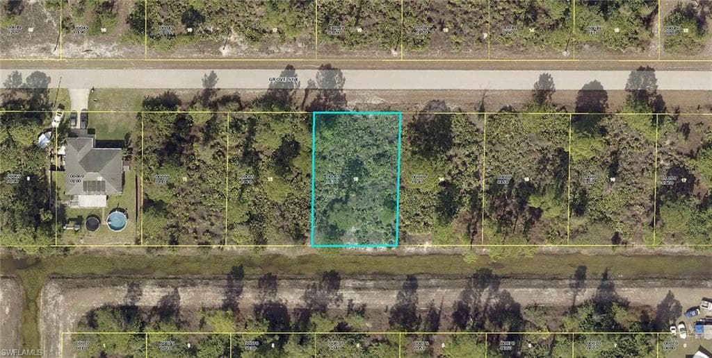 1070 Grove ST E LEHIGH ACRES, FL 33974